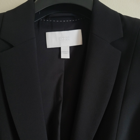 Brand New Hugo Boss Women's Janu Blazer, Stretch Wool, Black, Size 0 - Picture 4 of 4